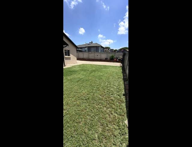 3 BEDROOM HOUSE FOR SALE IN OLIEVENHOUTBOSCH